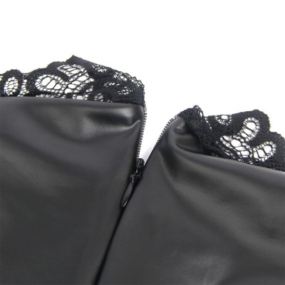 SUBBLIME - 957544 VESTIDO DE COURO COM GOLA DE RENDA PRETO S/M - D-242919 - Dona Pimenta