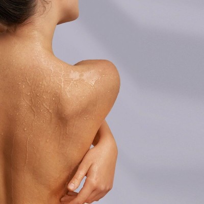 MIXGLISS - 2 EM 1 LUBRIFICANTE À BASE DE ÁGUA E GEL DE MASSAGEM NURU ALOE VERA 150 ML - D-246261 - Dona Pimenta