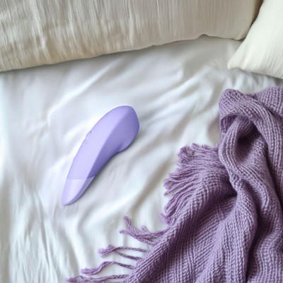 WOMANIZER - ESTIMULADOR CLITORIAL INTENSO LILÁS - D-245096 - Dona Pimenta