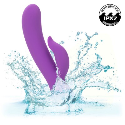 CALEXOTICS - FIRST TIME VIBRADOR PLEASER RECARREGÁVEL ROXO - D-241413 - Dona Pimenta