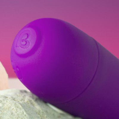 ROCKS-OFF - GLO-GIRL VIBRADOR WAND MINI ROXO - D-244039 - Dona Pimenta