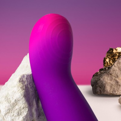 ROCKS-OFF - GLOW GIRL VIBE VIBRADOR DISCRETO ROXO PARA PONTO G - D-244040 - Dona Pimenta