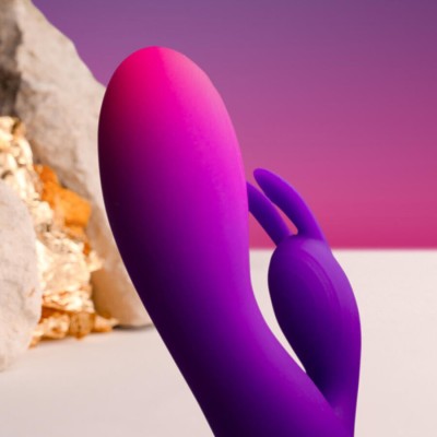 ROCKS-OFF - VIBRADOR GLO-GIRL PURPLE RABBIT - D-244038 - Dona Pimenta