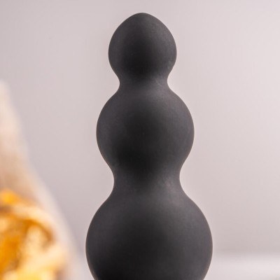 ROCKS-OFF - PETITE SENSATIONS BUBBLES PLUG ANAL VIBRADOR PRETO - D-244054 - Dona Pimenta